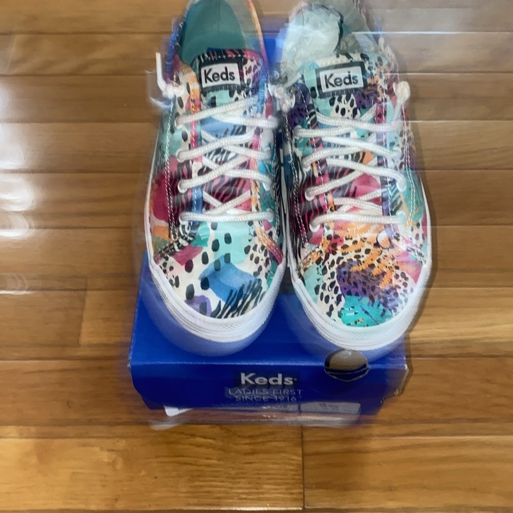 Keds - Picture 2 of 3
